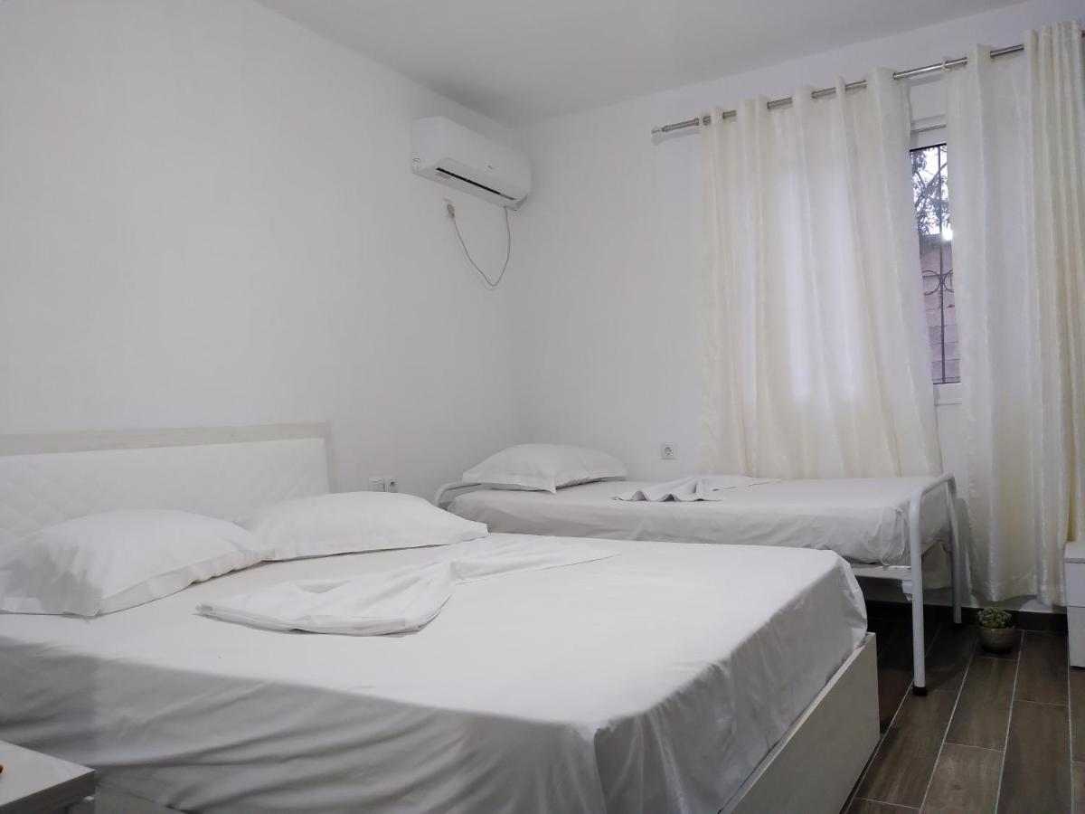 Condo Rooms Sarandë Eksteriør bilde